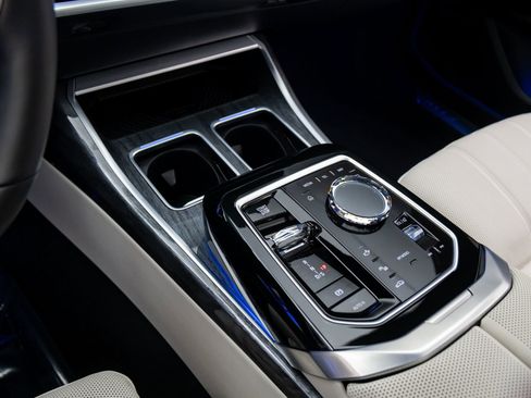 Used 2025 BMW 760i xDrive 760i xDrive w/ Executive Package image 12