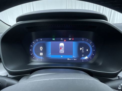 New 2025 Volvo XC40 B5 Plus w/ Protection Package Premier image 13