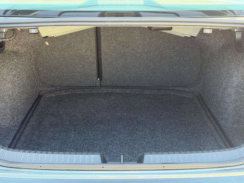 Used 2026 Volkswagen Jetta Sport FWD image 7