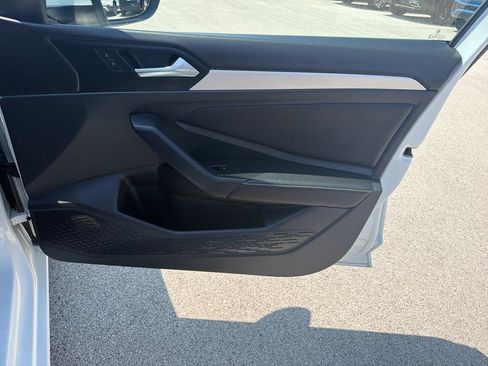 Certified 2024 Volkswagen Jetta S FWD image 22