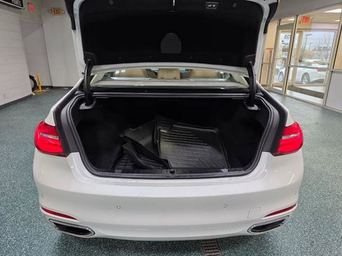 Used 2017 BMW 740i xDrive 740i xDrive Sedan image 21