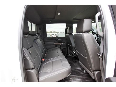 Used 2023 Chevrolet Silverado 2500 High Country w/ Technology Package AWD/4WD image 10