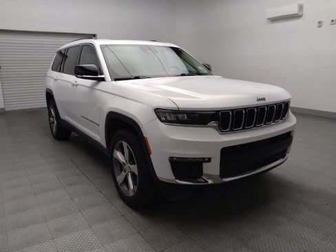 Used 2022 Jeep Grand Cherokee L Limited image 13