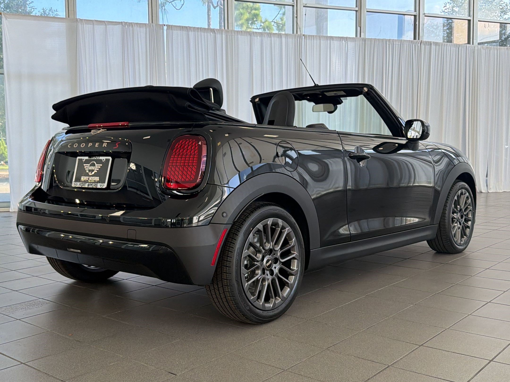 New 2026 MINI Cooper S FWD image 9