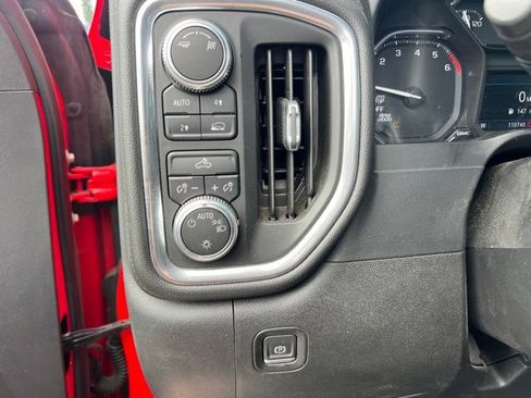 Used 2019 GMC Sierra 1500 SLE w/ SLE Value Package AWD/4WD image 22