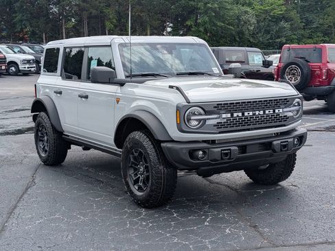 New 2026 Ford Bronco Badlands AWD/4WD image 2