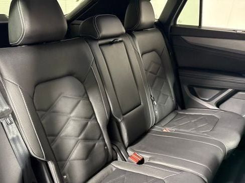 New 2026 Volkswagen Atlas Cross Sport SE image 16