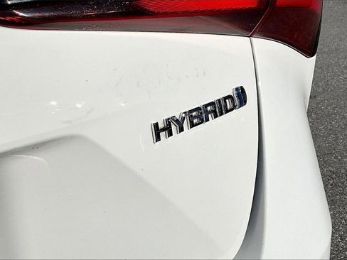 Used 2022 Toyota Prius L Eco image 22