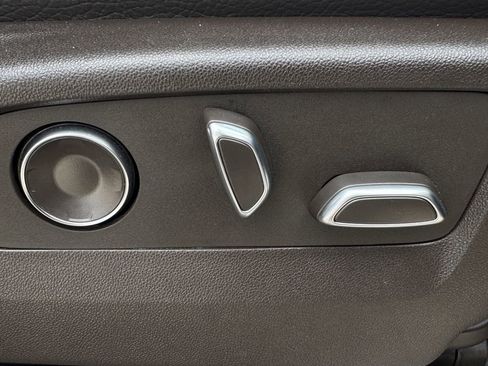 Used 2024 GMC Sierra 2500 Denali w/ Denali Reserve Package image 29