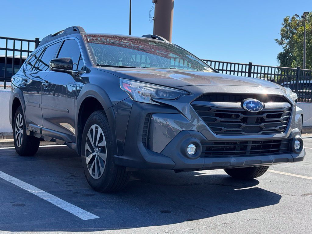 Used 2023 Subaru Outback Premium AWD/4WD image 1