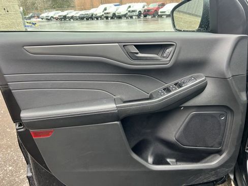 Used 2023 Ford Escape Active image 20