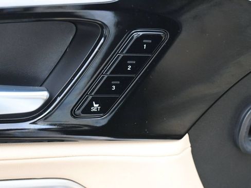 Used 2023 Acura MDX w/ Technology Package FWD image 6