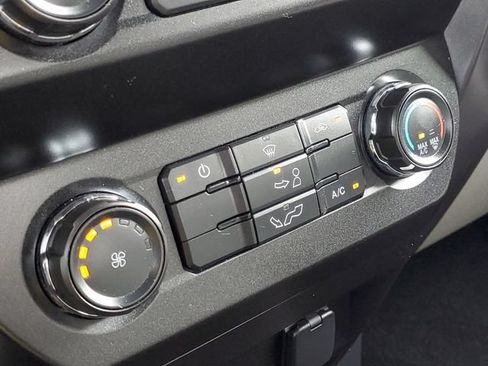 Used 2019 Ford F150 XLT AWD/4WD image 25