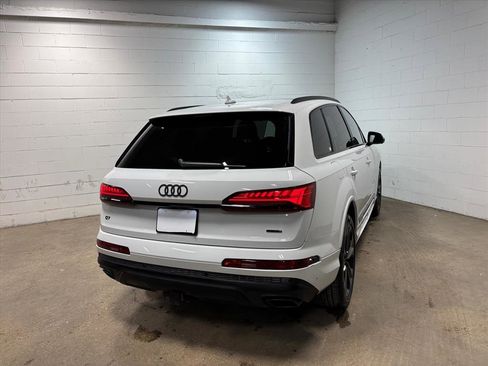 Used 2025 Audi Q7 3.0T Prestige image 7