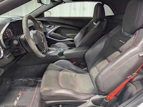 Used 2021 Chevrolet Camaro ZL1 RWD image 12