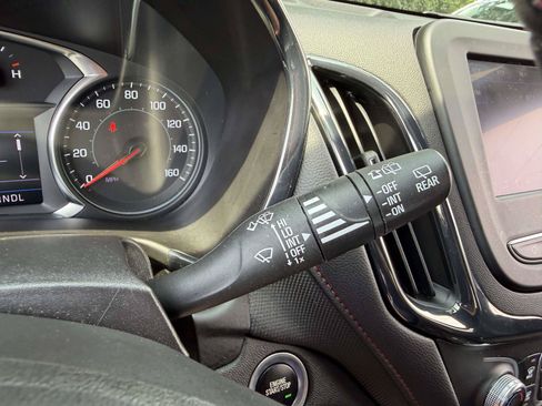 Certified 2023 Chevrolet Equinox RS AWD/4WD image 23