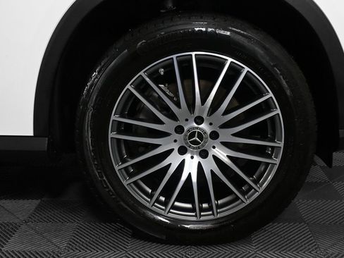 Used 2023 Mercedes-Benz GLC 300 4MATIC image 36