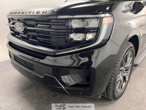 New 2026 Ford Expedition Platinum w/ Stealth Appearance Package AWD/4WD image 14