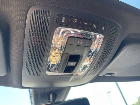 Used 2021 Mercedes-Benz GLB 250 4MATIC image 27