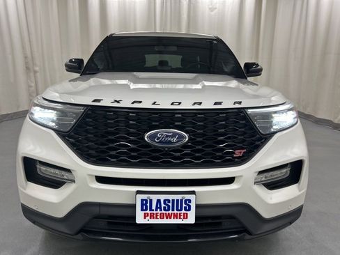 Used 2021 Ford Explorer ST w/ ST Street Pack image 8