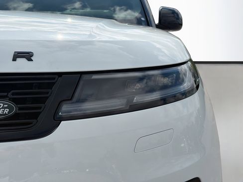 New 2026 Land Rover Range Rover Sport SE AWD/4WD image 9