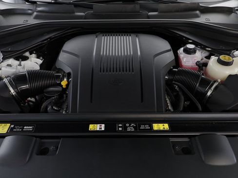 Used 2025 Land Rover Range Rover Sport Dynamic SE image 24