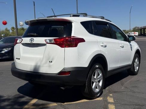 Used 2013 Toyota RAV4 XLE FWD image 3