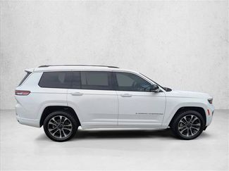 Used 2021 Jeep Grand Cherokee L Overland w/ Luxury Tech Group IV AWD/4WD video 4