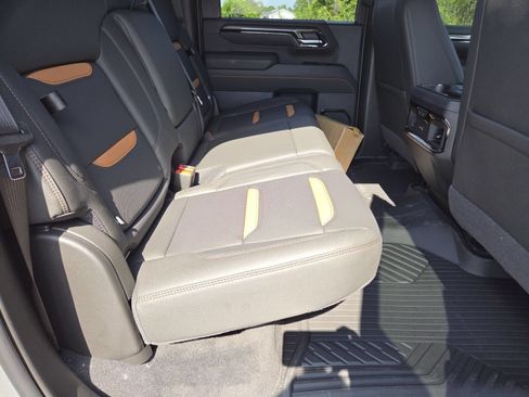 New 2026 GMC Sierra 2500 AT4 w/ AT4 Premium Plus Package AWD/4WD image 25
