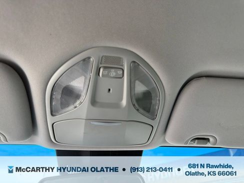 Used 2018 Hyundai Santa Fe SE AWD/4WD image 28
