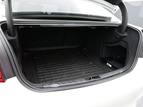 Used 2018 BMW M3 RWD image 15