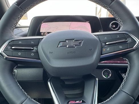 New 2026 Chevrolet Traverse Z71 w/ Enhanced Driving Package AWD/4WD image 16