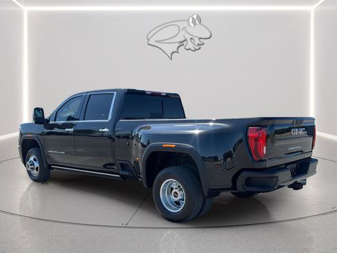 Used 2022 GMC Sierra 3500 Denali AWD/4WD image 3