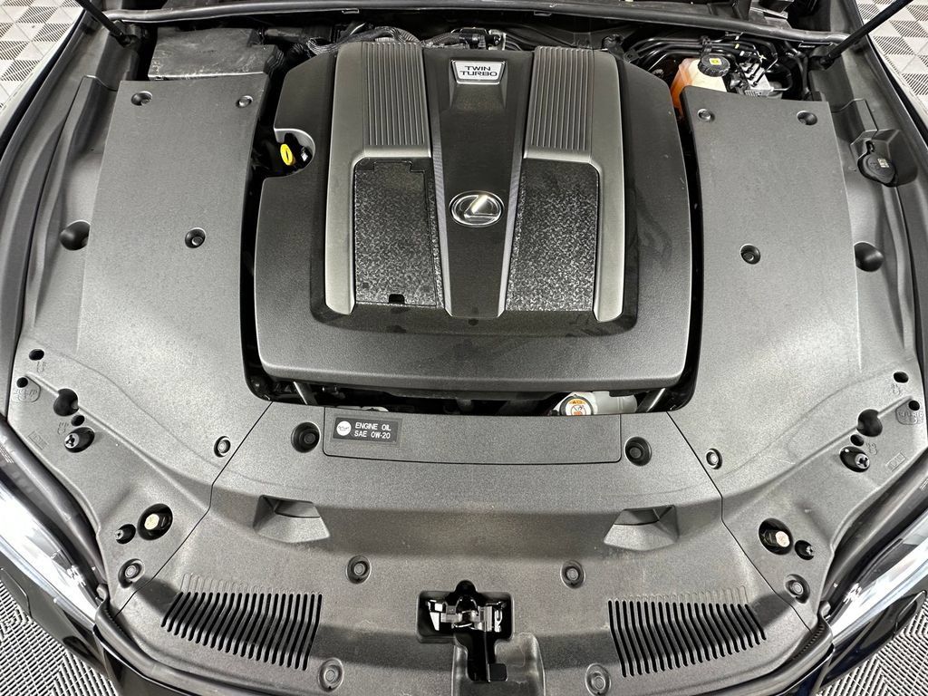 Used 2022 Lexus LS 500 AWD image 42