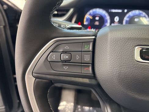 New 2025 Jeep Grand Cherokee L Altitude image 15