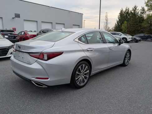 Used 2019 Lexus ES 350 w/ Premium Package image 3