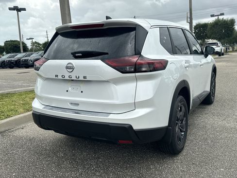 New 2026 Nissan Rogue SV FWD image 7