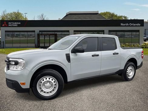 Used 2023 Ford Maverick XL image 1