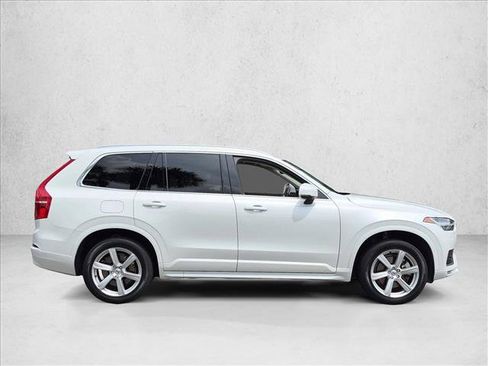 Used 2023 Volvo XC90 B5 Core AWD/4WD image 4
