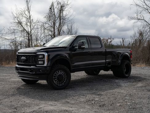 Used 2026 Ford F450 Lariat AWD/4WD image 4