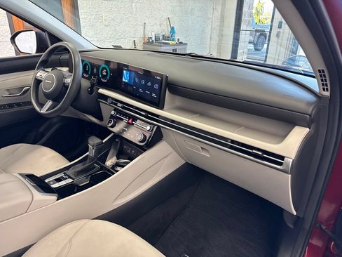 Used 2025 Hyundai Tucson SEL FWD image 49