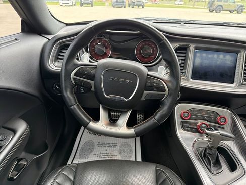 Used 2017 Dodge Challenger SRT Hellcat image 14