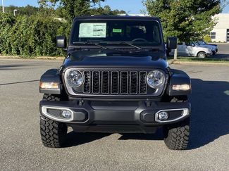 New 2025 Jeep Gladiator Sport video 2