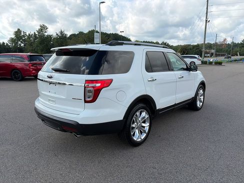 Used 2014 Ford Explorer XLT w/ Equipment Group 202A FWD image 5