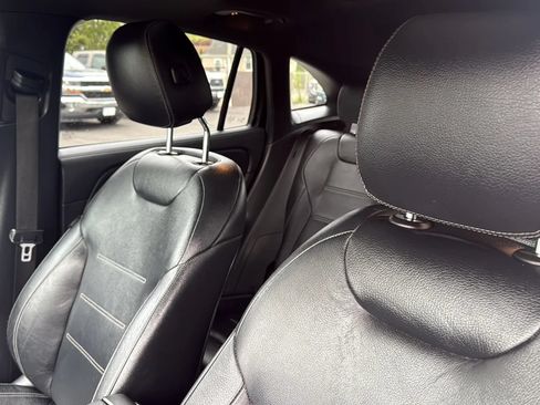 Used 2021 Mercedes-Benz GLA 250 4MATIC image 15