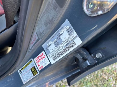 Used 2025 MAZDA MAZDA3 s image 29