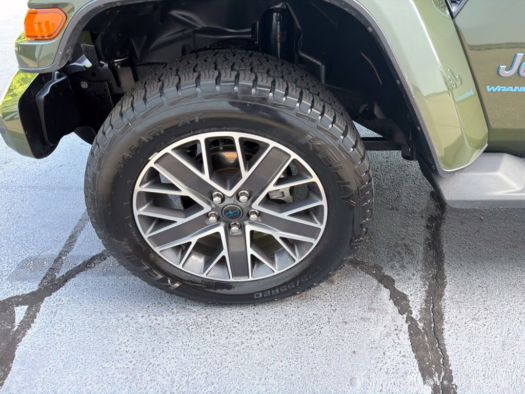 Used 2024 Jeep Wrangler High Altitude AWD/4WD image 17