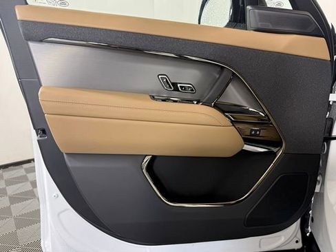 New 2026 Land Rover Range Rover Sport SE image 28
