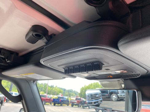 New 2026 Ford Bronco Raptor w/ Interior Carbon Fiber Pack AWD/4WD image 39