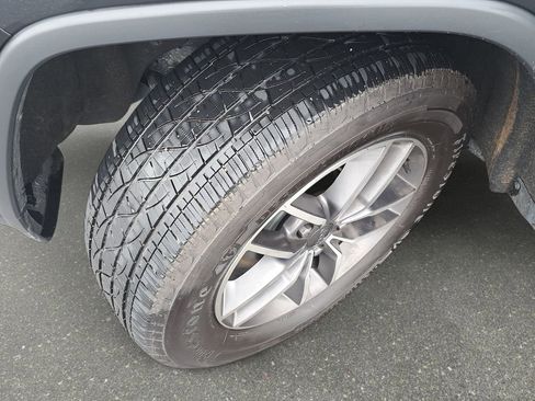 Used 2022 Jeep Grand Cherokee Limited image 34